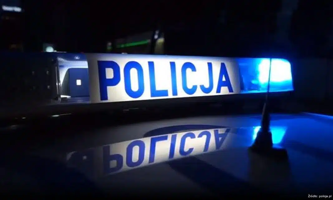 Dzielnicowy interweniował, ratując kobietę przed wychłodzeniem